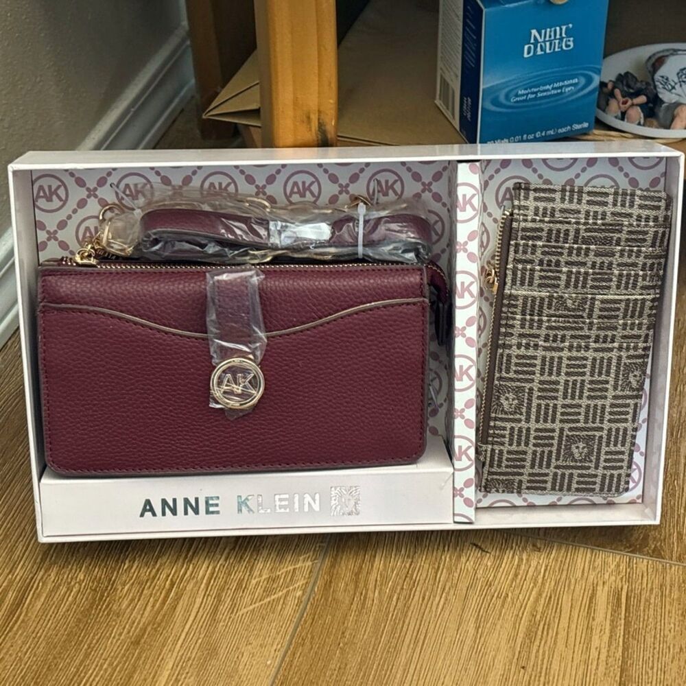 Anne Klein Burgundy Interchangeable Jacquard Crossbody Bag/Card Holder Gift Set